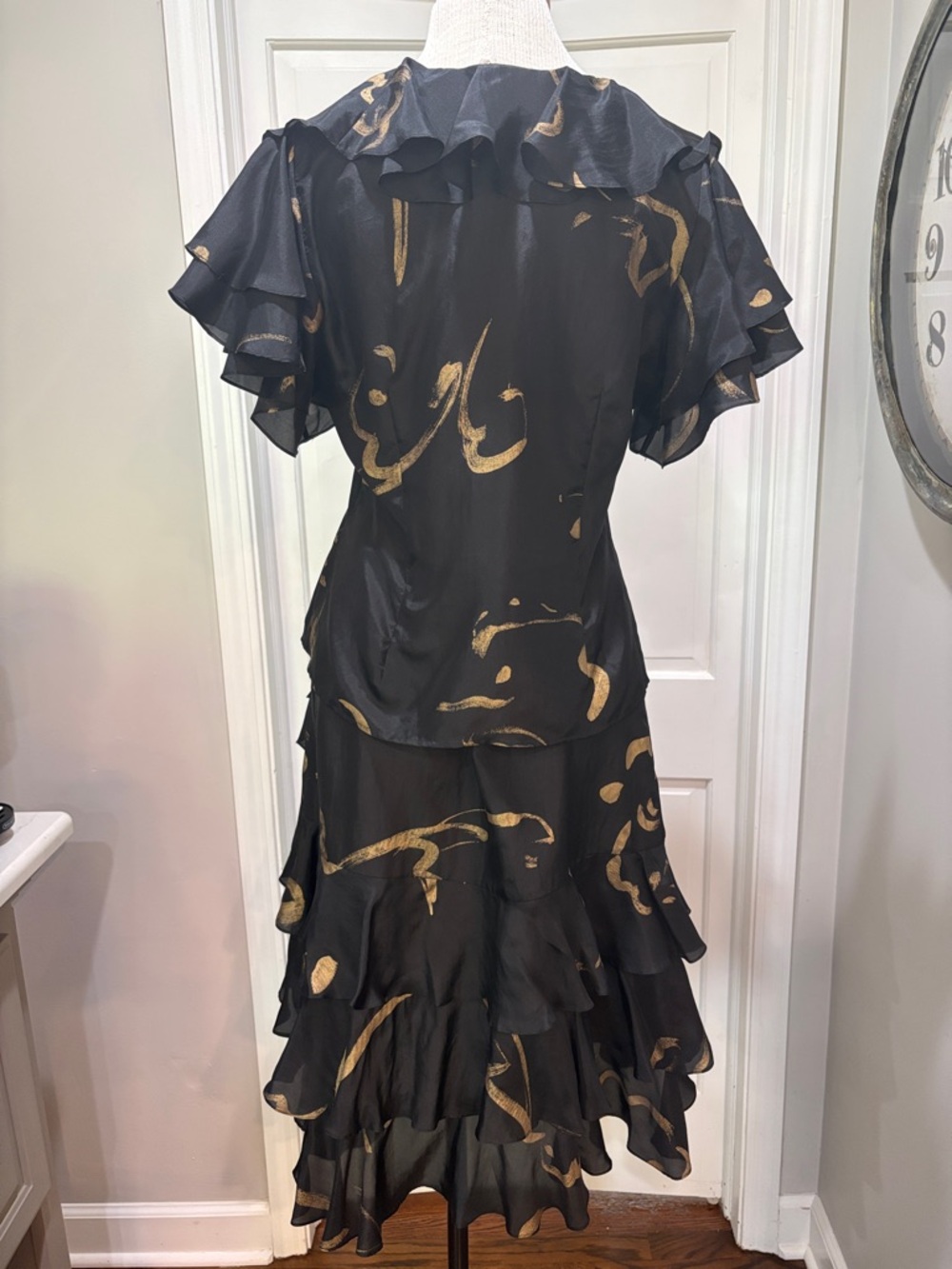 Lauren Ralph Lauren sz 8 top and sz 10 skirt 100% silk black and gold ruffled - Picture 6 of 9